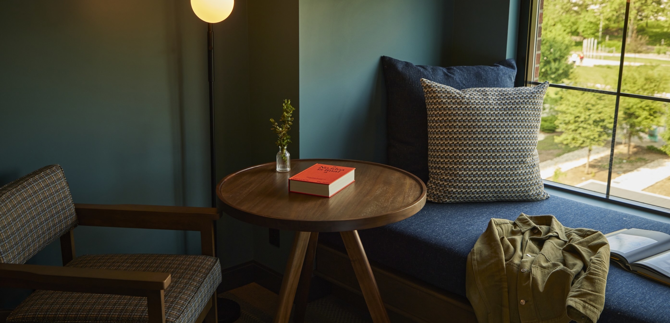 Match-ADA-corner-table-and-window